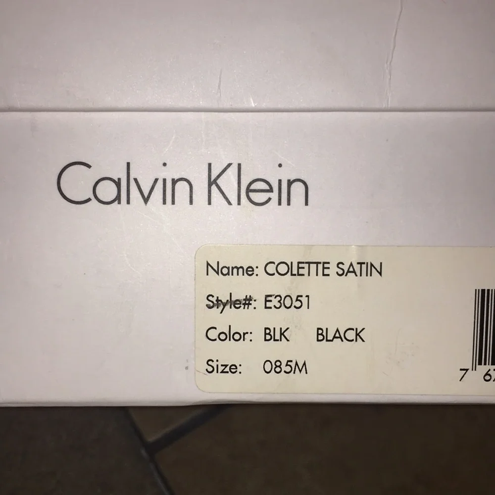 Calvin Klein; Satin. 8.5M